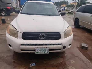 Toyota RAV4 2.4 2008 Off white