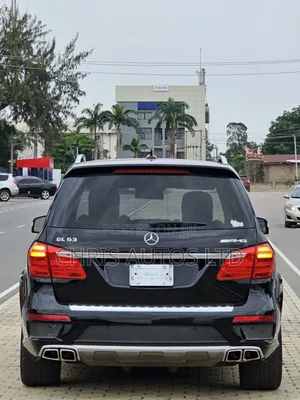 Mercedes-Benz GL-Class GL63 AMG 4dr SUV AWD (5.5L 8cyl Turbo 7A) 2015