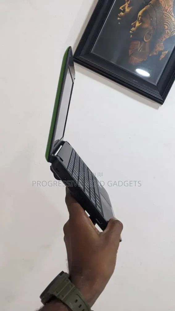 Laptop 2GB Intel Atom HDD 160GB
