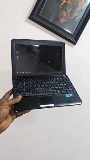 Laptop 2GB Intel Atom HDD 160GB