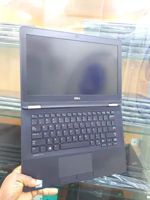 Laptop Dell Latitude 12 E7270 8GB Intel Core i5 SSD 256GB