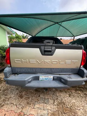 Chevrolet Avalanche 2009 Gold