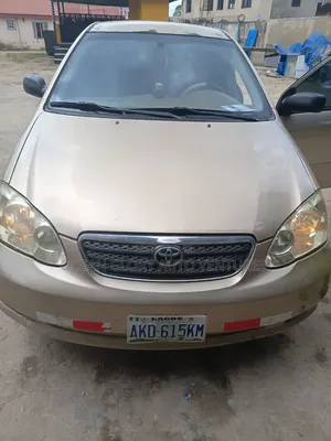 Toyota Corolla 2006 Gold