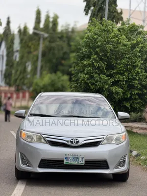 Toyota Camry 2013 Silver