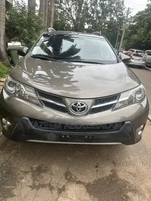 Toyota RAV4 2014