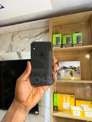 Apple iPhone XR 64 GB Black