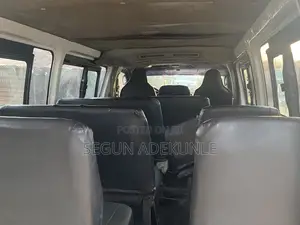 Toyota HiAce 2010 White
