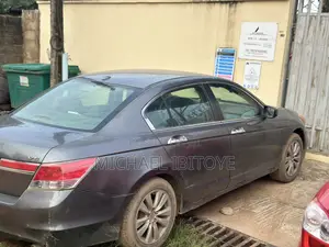 Honda Accord Sedan EX-L V-6 2011