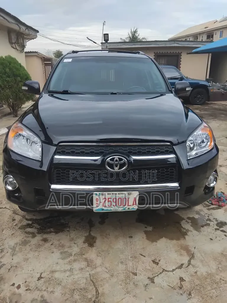 Toyota RAV4 2012 Black