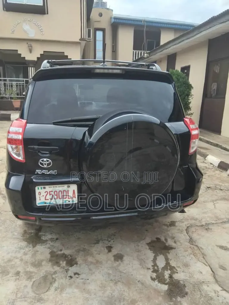 Toyota RAV4 2012 Black