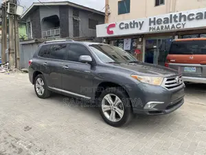 Toyota Highlander Limited 2011 Gray