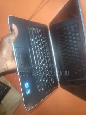 Laptop Dell Latitude E6420 6GB Intel Core i5 HDD 320GB