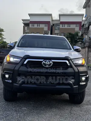 Toyota Hilux 2017 White