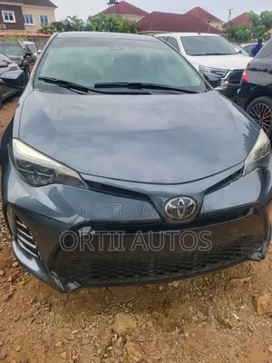 Toyota Corolla 2018 Green