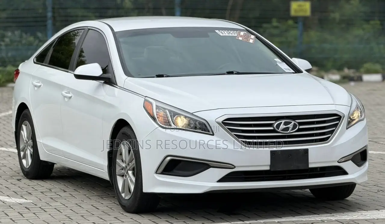 Hyundai Sonata SE 2017 White