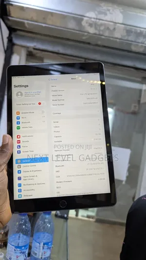 Apple iPad 10.2 (2019) 32 GB Gray