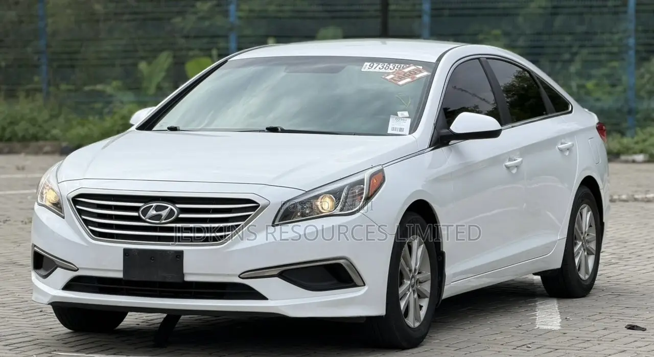 Hyundai Sonata SE 2017 White