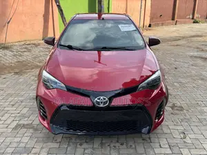 Toyota Corolla SE 4dr Sedan (1.8L 4cyl Manual) 2017 Red