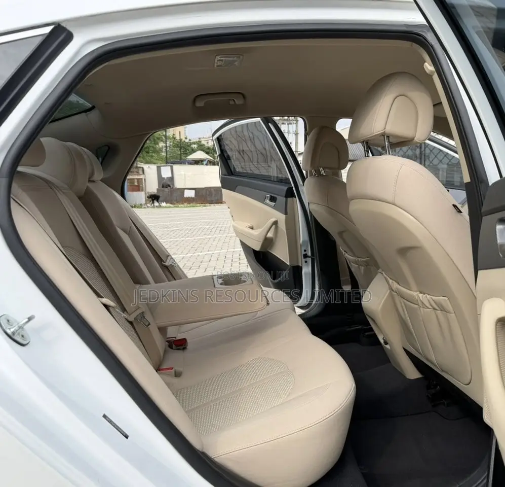 Hyundai Sonata SE 2017 White