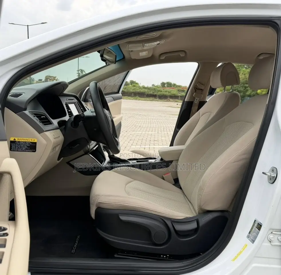 Hyundai Sonata SE 2017 White