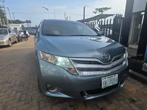Toyota Avanza 2010 Green