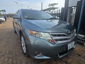 Toyota Avanza 2010 Green