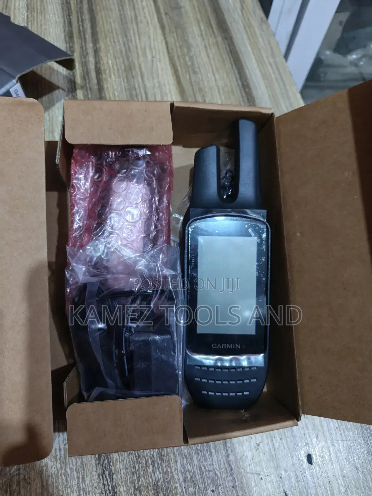 Garmin Rino 750