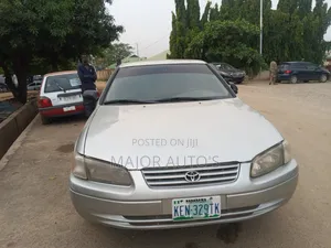 Toyota Camry 2002 Silver