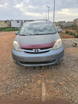 Toyota Sienna 2006 Gray