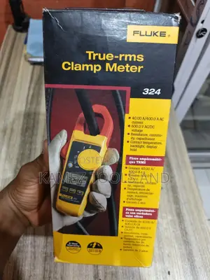 Fluke 323 Digital Clamp Meter
