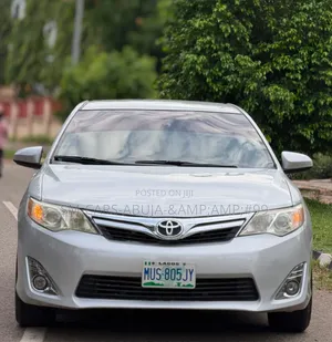 Toyota Camry 2014 Silver