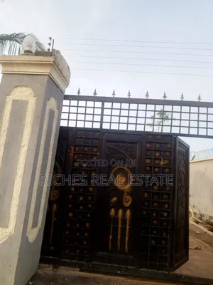 3bdrm Bungalow in Unique Estate, Ibadan for sale