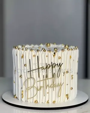 Beautiful Pocket Friendly Birthday Cake