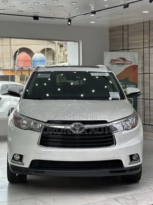 Toyota Highlander Limited V6 4x4 (3.5L 6cyl 6A) 2016 White