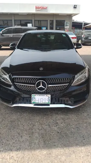 Mercedes-Benz C300 2018 Black