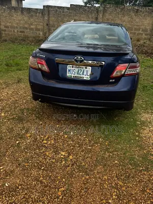 Toyota Camry 2011 Blue