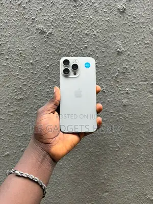 Apple iPhone 15 Pro Max 256 GB