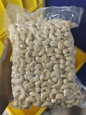 W320 Cashew Kernel