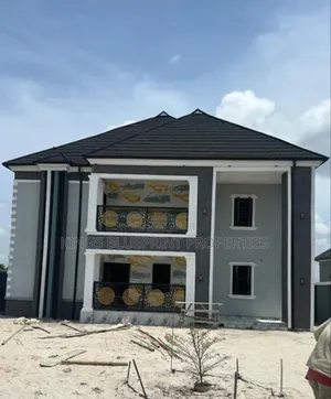 5bdrm Duplex in Ugbokodo Okpe, Warri for sale