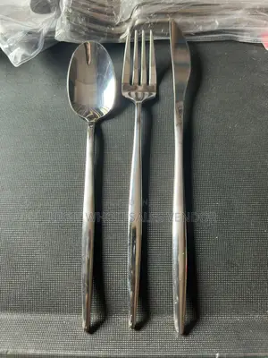 24 Pieces Cutlery Set (6 Spoon, 6 Fork, 6 Knife 6 Tea Spoon)