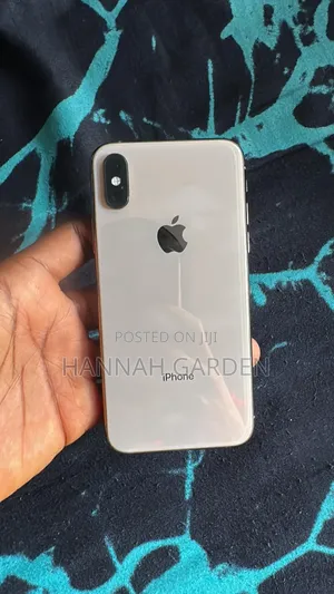 Apple iPhone XS 64 GB Blue
