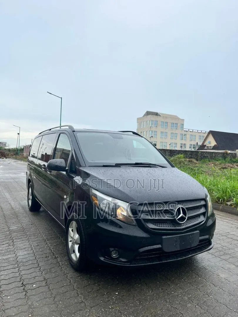 Mercedes-Benz Vito 2016 Black