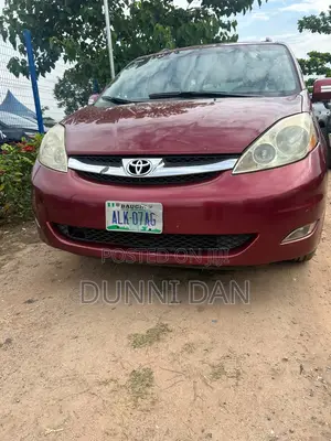 Toyota Sienna XLE Limited AWD 2006 Red