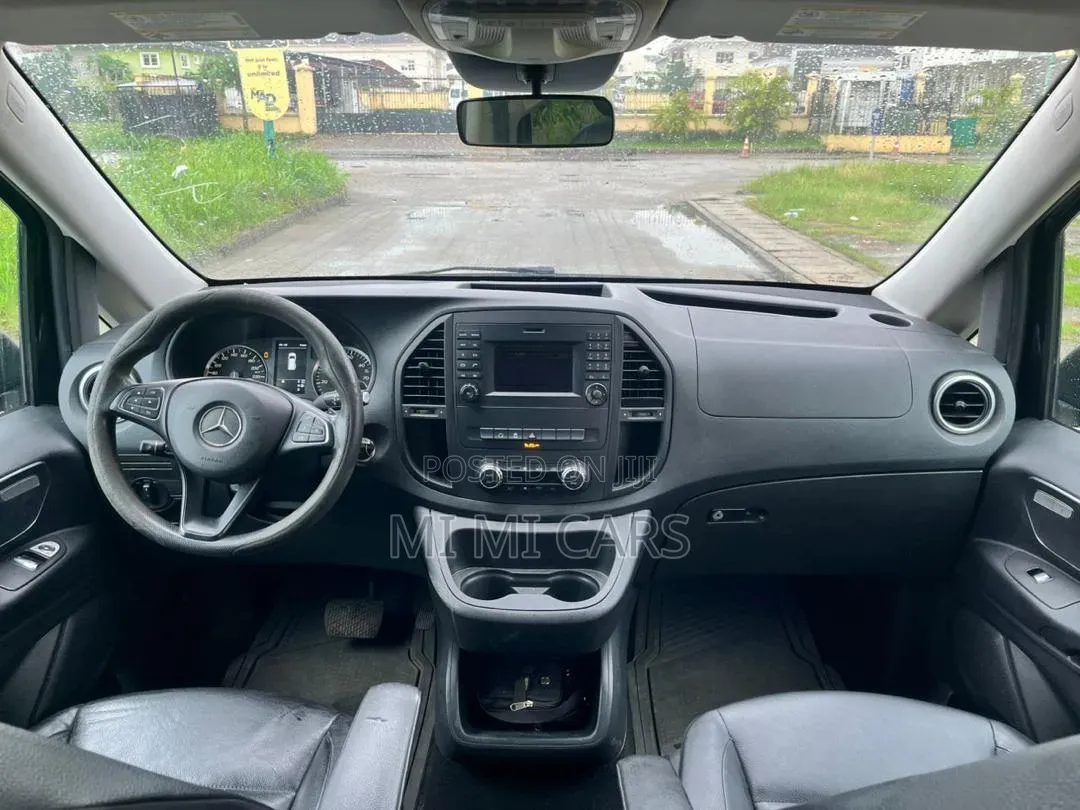 Mercedes-Benz Vito 2016 Black