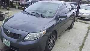 Toyota Corolla LE 4dr Sedan (1.8L 4 cyl 4A) 2009 Gray