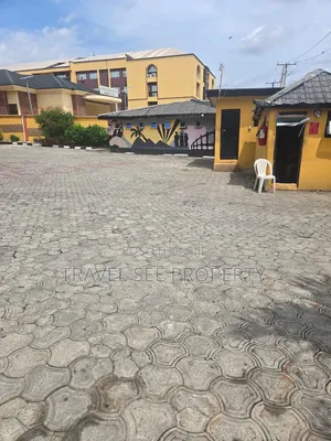 Office Space/ Restaurant / Showroom