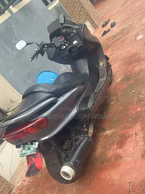 Yamaha Majesty 2023 Gray