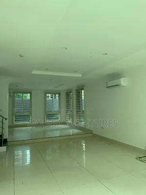 2bdrm Block of Flats in Ologolo for rent