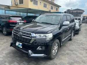 Toyota Land Cruiser 4.0 V6 DLX 2015 Black