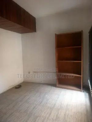 6bdrm House in Nice Area, Allen Avenue for rent